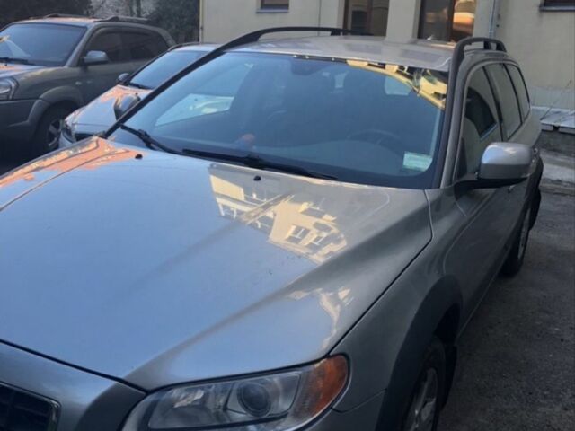 Серый Вольво ХС70, объемом двигателя 3.2 л и пробегом 125 тыс. км за 13000 $, фото 1 на Automoto.ua