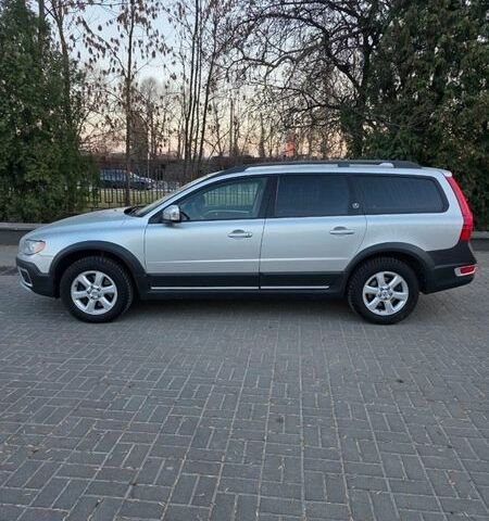 Серый Вольво ХС70, объемом двигателя 2.4 л и пробегом 290 тыс. км за 14500 $, фото 1 на Automoto.ua