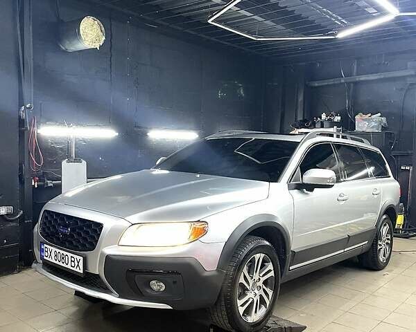 Серый Вольво ХС70, объемом двигателя 2 л и пробегом 280 тыс. км за 22000 $, фото 1 на Automoto.ua