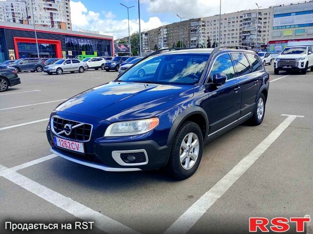Синий Вольво ХС70, объемом двигателя 2.4 л и пробегом 283 тыс. км за 7500 $, фото 1 на Automoto.ua
