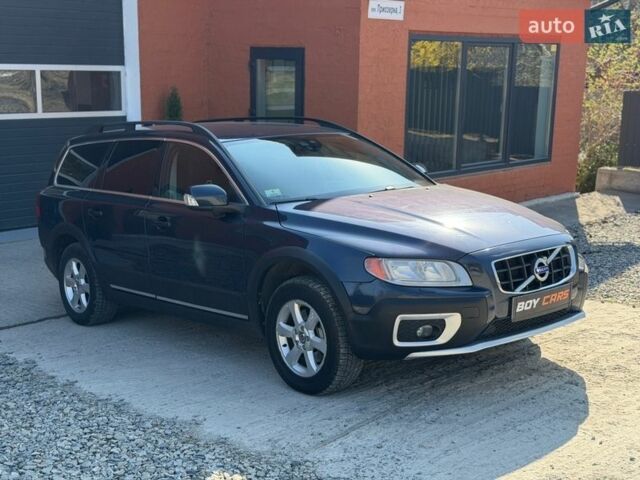 Синий Вольво ХС70, объемом двигателя 3.19 л и пробегом 185 тыс. км за 13500 $, фото 1 на Automoto.ua