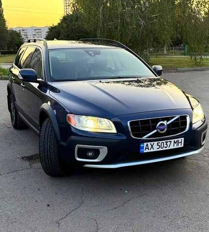 Синій Вольво ХС70, об'ємом двигуна 2.4 л та пробігом 259 тис. км за 16500 $, фото 1 на Automoto.ua