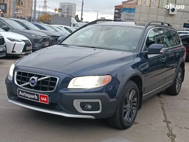 Синий Вольво ХС70, объемом двигателя 2.4 л и пробегом 264 тыс. км за 16990 $, фото 1 на Automoto.ua