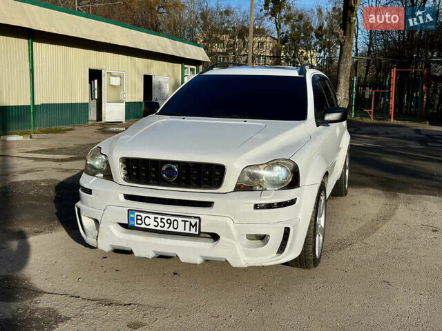 Белый Вольво ХС90, объемом двигателя 2.4 л и пробегом 370 тыс. км за 8600 $, фото 1 на Automoto.ua