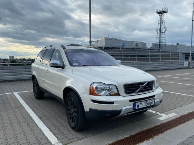 Белый Вольво ХС90, объемом двигателя 2.4 л и пробегом 227 тыс. км за 3400 $, фото 1 на Automoto.ua