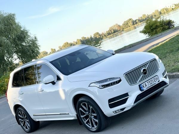 Білий Вольво ХС90, об'ємом двигуна 2 л та пробігом 95 тис. км за 45000 $, фото 1 на Automoto.ua