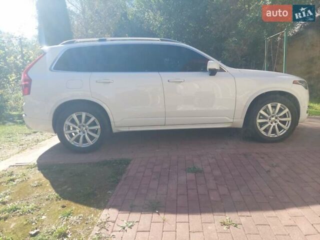 Белый Вольво ХС90, объемом двигателя 2 л и пробегом 102 тыс. км за 33400 $, фото 1 на Automoto.ua