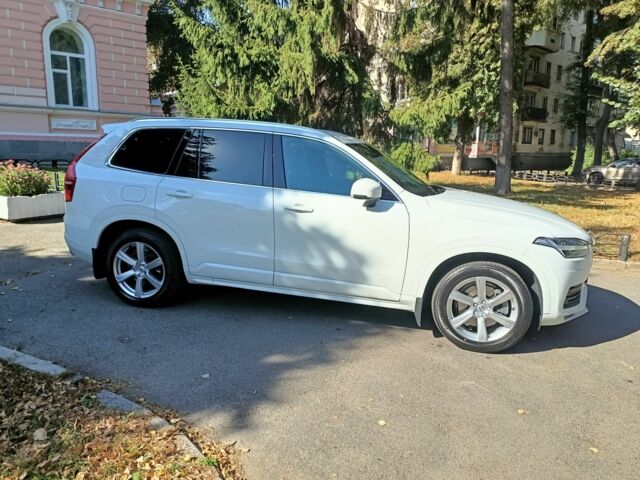 Белый Вольво ХС90, объемом двигателя 2 л и пробегом 132 тыс. км за 959 $, фото 1 на Automoto.ua