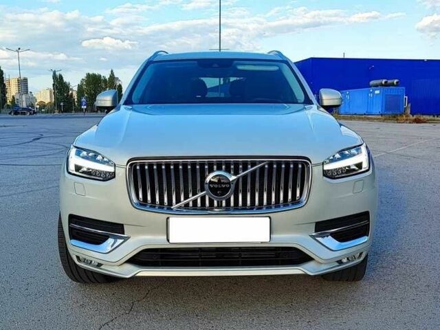 Белый Вольво ХС90, объемом двигателя 0 л и пробегом 89 тыс. км за 28900 $, фото 1 на Automoto.ua