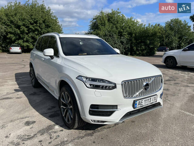 Белый Вольво ХС90, объемом двигателя 1.97 л и пробегом 189 тыс. км за 42500 $, фото 1 на Automoto.ua