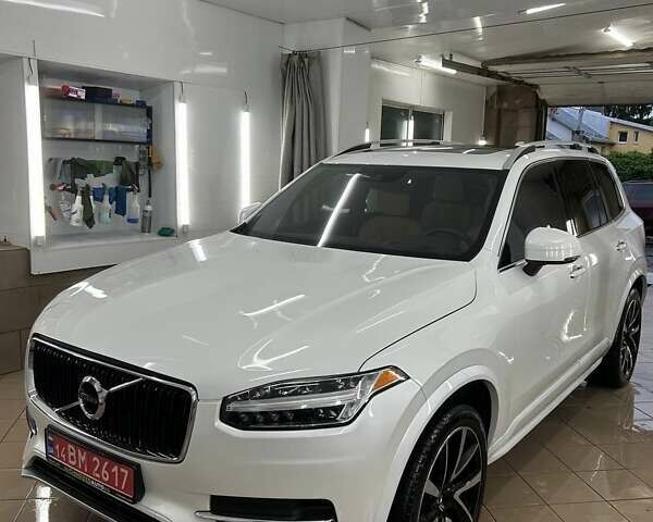 Белый Вольво ХС90, объемом двигателя 1.97 л и пробегом 149 тыс. км за 32400 $, фото 1 на Automoto.ua