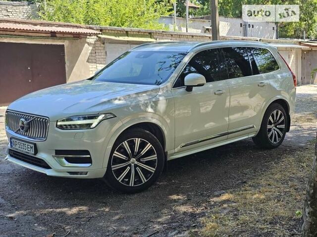 Белый Вольво ХС90, объемом двигателя 1.97 л и пробегом 150 тыс. км за 43000 $, фото 1 на Automoto.ua