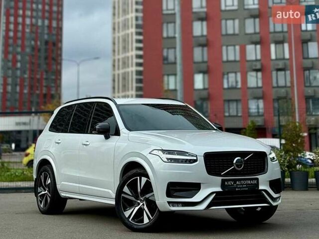 Вольво ХС90 2021 в Киеве на Automoto.ua Белый Вольво ХС90, объемом двигателя 2 л и пробегом 57 тыс. км за 45500 $, фото 1 на Automoto.ua