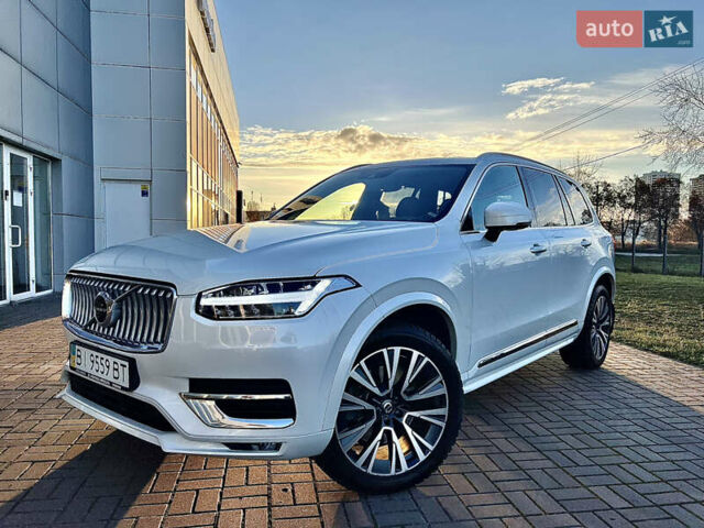 Белый Вольво ХС90, объемом двигателя 1.97 л и пробегом 85 тыс. км за 47800 $, фото 1 на Automoto.ua