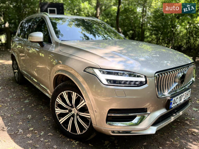 Вольво ХС90 2023 в Луцке на Automoto.ua Бежевый Вольво ХС90, объемом двигателя 1.97 л и пробегом 42 тыс. км за 58000 $, фото 1 на Automoto.ua