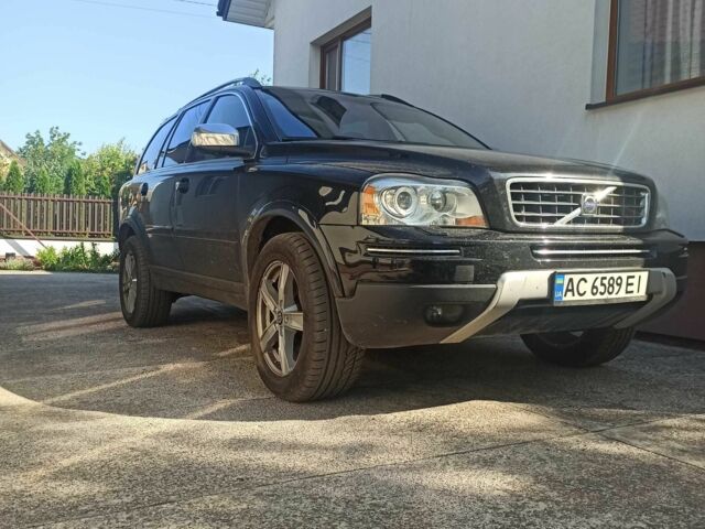Чорний Вольво ХС90, об'ємом двигуна 2.4 л та пробігом 350 тис. км за 9990 $, фото 1 на Automoto.ua
