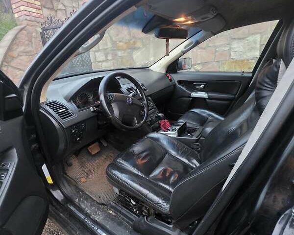 Чорний Вольво ХС90, об'ємом двигуна 2.4 л та пробігом 460 тис. км за 7700 $, фото 1 на Automoto.ua