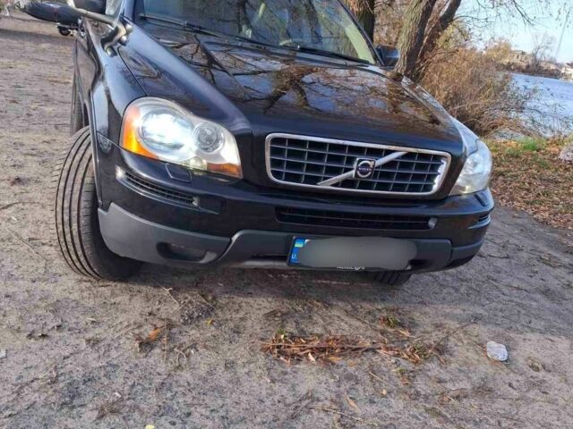 Черный Вольво ХС90, объемом двигателя 2.4 л и пробегом 298 тыс. км за 10500 $, фото 1 на Automoto.ua