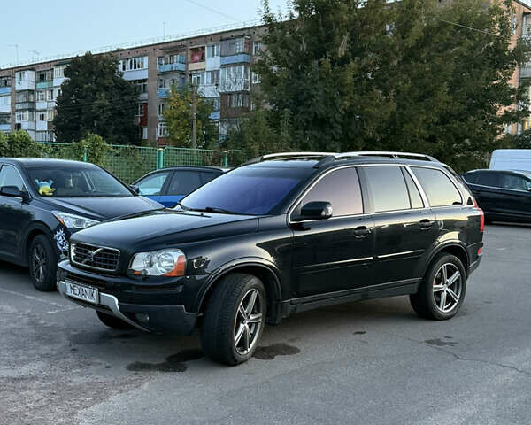 Черный Вольво ХС90, объемом двигателя 2.4 л и пробегом 330 тыс. км за 11000 $, фото 1 на Automoto.ua