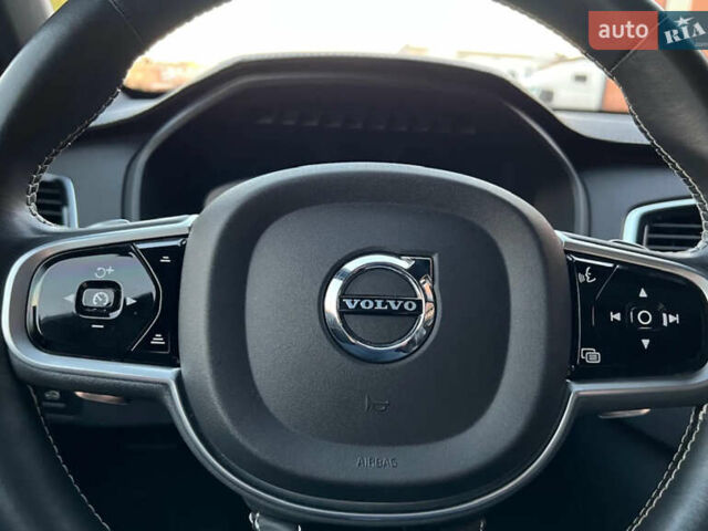 Чорний Вольво ХС90, об'ємом двигуна 1.97 л та пробігом 67 тис. км за 37000 $, фото 1 на Automoto.ua
