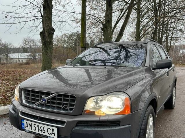 Коричневий Вольво ХС90, об'ємом двигуна 4.4 л та пробігом 443 тис. км за 10800 $, фото 1 на Automoto.ua