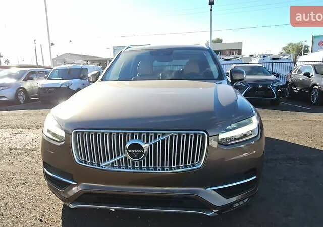 Коричневий Вольво ХС90, об'ємом двигуна 2 л та пробігом 123 тис. км за 9800 $, фото 1 на Automoto.ua