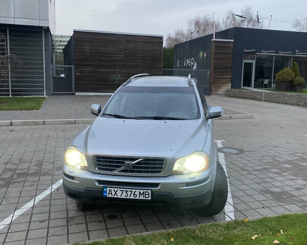 Вольво ХС90, объемом двигателя 2.4 л и пробегом 250 тыс. км за 9600 $, фото 1 на Automoto.ua
