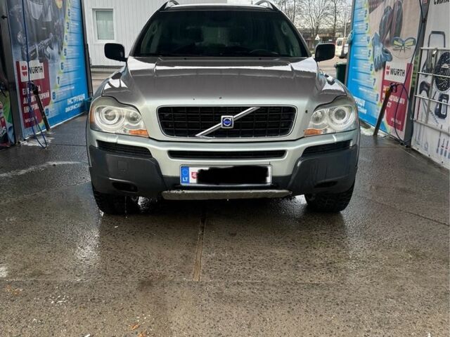 Серый Вольво ХС90, объемом двигателя 2.4 л и пробегом 350 тыс. км за 4800 $, фото 1 на Automoto.ua