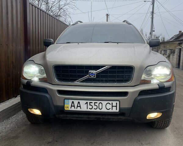 Серый Вольво ХС90, объемом двигателя 2.52 л и пробегом 270 тыс. км за 7700 $, фото 1 на Automoto.ua