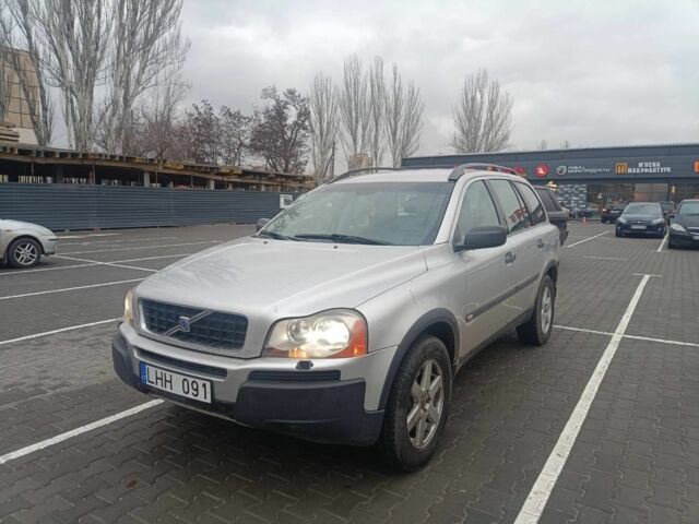 Сірий Вольво ХС90, об'ємом двигуна 2.4 л та пробігом 316 тис. км за 5600 $, фото 1 на Automoto.ua