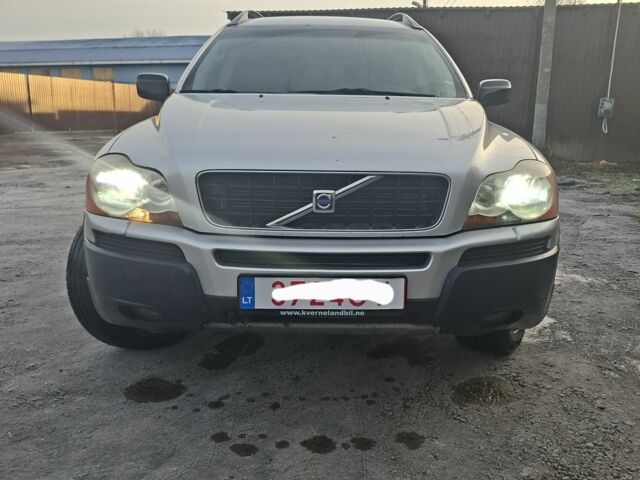 Серый Вольво ХС90, объемом двигателя 0 л и пробегом 340 тыс. км за 5600 $, фото 1 на Automoto.ua