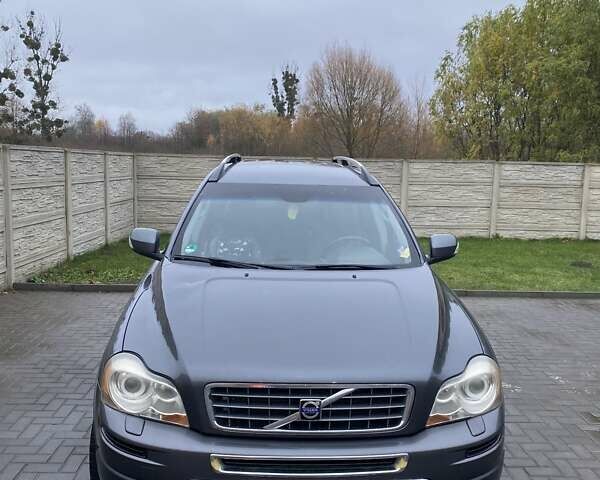 Сірий Вольво ХС90, об'ємом двигуна 2.4 л та пробігом 357 тис. км за 10700 $, фото 1 на Automoto.ua