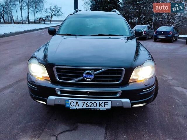 Серый Вольво ХС90, объемом двигателя 2.4 л и пробегом 330 тыс. км за 14700 $, фото 1 на Automoto.ua