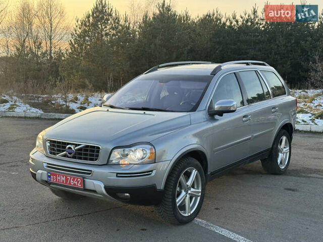 Серый Вольво ХС90, объемом двигателя 2.4 л и пробегом 255 тыс. км за 17400 $, фото 1 на Automoto.ua