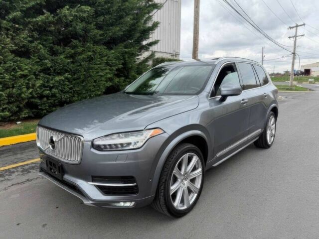 Серый Вольво ХС90, объемом двигателя 2 л и пробегом 80 тыс. км за 16000 $, фото 1 на Automoto.ua