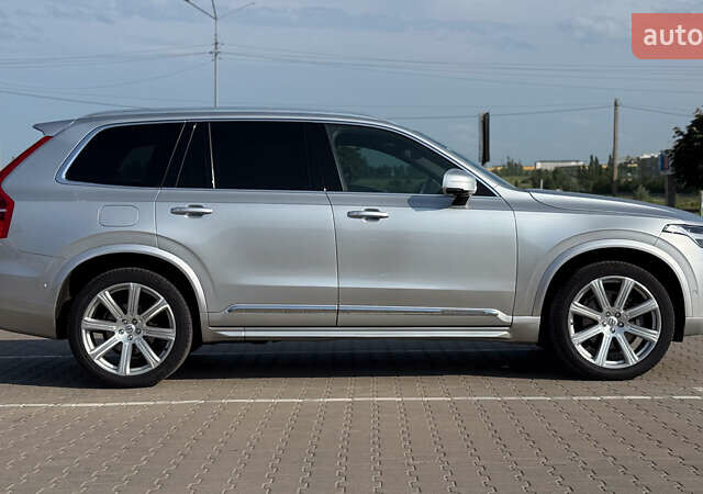 Сірий Вольво ХС90, об'ємом двигуна 1.97 л та пробігом 102 тис. км за 33000 $, фото 1 на Automoto.ua