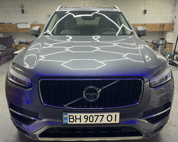 Сірий Вольво ХС90, об'ємом двигуна 1.97 л та пробігом 153 тис. км за 31000 $, фото 1 на Automoto.ua