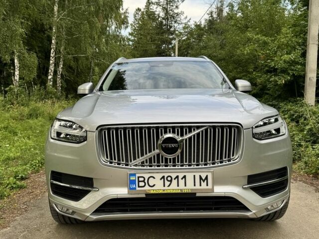 Серый Вольво ХС90, объемом двигателя 2 л и пробегом 123 тыс. км за 37500 $, фото 1 на Automoto.ua