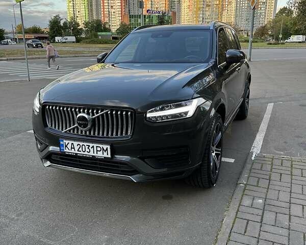 Сірий Вольво ХС90, об'ємом двигуна 1.97 л та пробігом 127 тис. км за 57000 $, фото 1 на Automoto.ua