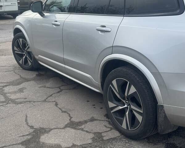 Серый Вольво ХС90, объемом двигателя 1.97 л и пробегом 92 тыс. км за 44500 $, фото 1 на Automoto.ua