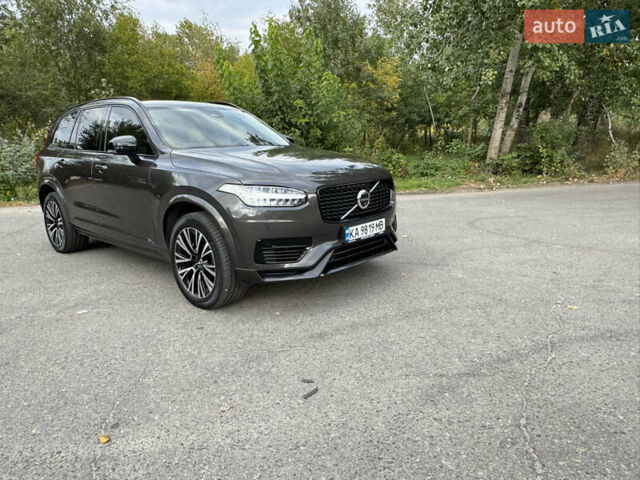 Серый Вольво ХС90, объемом двигателя 1.97 л и пробегом 61 тыс. км за 72300 $, фото 1 на Automoto.ua