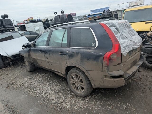 Синий Вольво ХС90, объемом двигателя 2.4 л и пробегом 290 тыс. км за 2900 $, фото 1 на Automoto.ua