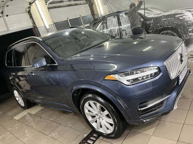 Синий Вольво ХС90, объемом двигателя 2 л и пробегом 115 тыс. км за 29500 $, фото 1 на Automoto.ua