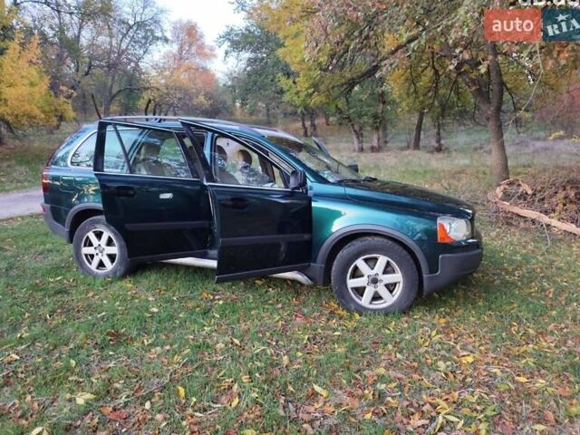 Зеленый Вольво ХС90, объемом двигателя 2.9 л и пробегом 338 тыс. км за 8000 $, фото 1 на Automoto.ua