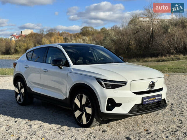 Белый Вольво C40 Recharge, объемом двигателя 0 л и пробегом 43 тыс. км за 31200 $, фото 1 на Automoto.ua