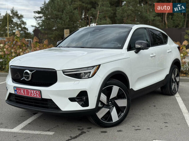 Белый Вольво C40 Recharge, объемом двигателя 0 л и пробегом 1 тыс. км за 34500 $, фото 1 на Automoto.ua