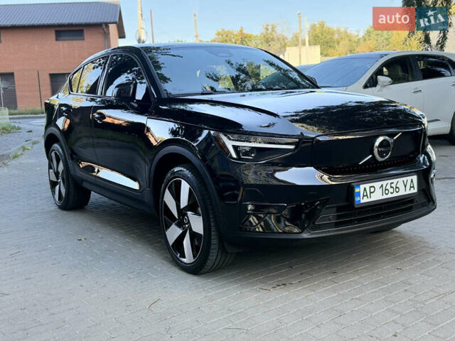 Черный Вольво C40 Recharge, объемом двигателя 0 л и пробегом 44 тыс. км за 28300 $, фото 1 на Automoto.ua