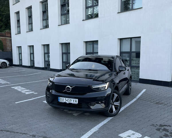 Чорний Вольво C40 Recharge, об'ємом двигуна 0 л та пробігом 100 тис. км за 33700 $, фото 1 на Automoto.ua