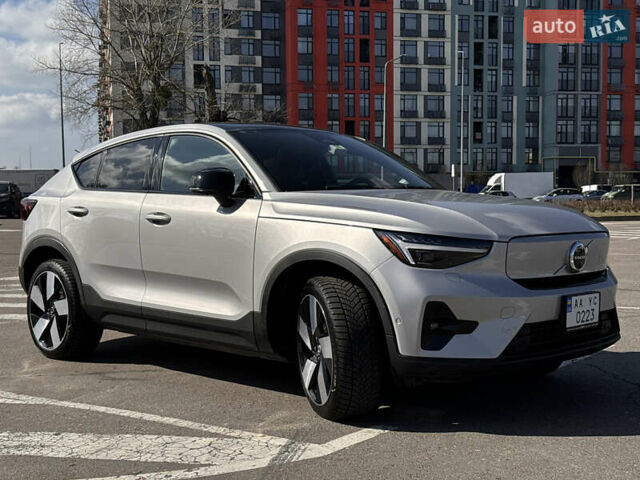 Серый Вольво C40 Recharge, объемом двигателя 0 л и пробегом 32 тыс. км за 29500 $, фото 1 на Automoto.ua