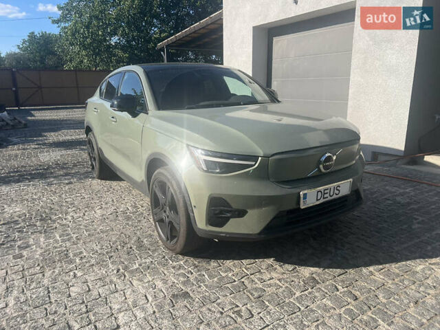 Зеленый Вольво C40 Recharge, объемом двигателя 0 л и пробегом 11 тыс. км за 33000 $, фото 1 на Automoto.ua